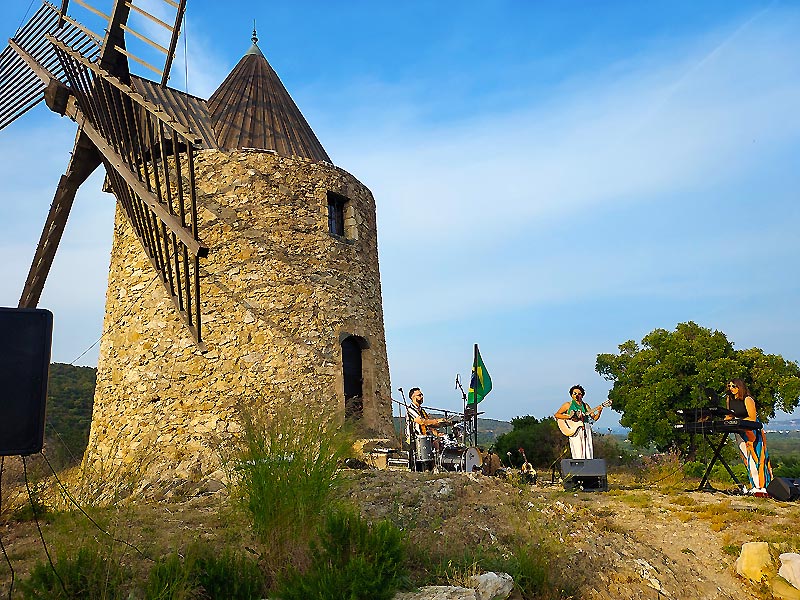 sous le moulin de Grimaud