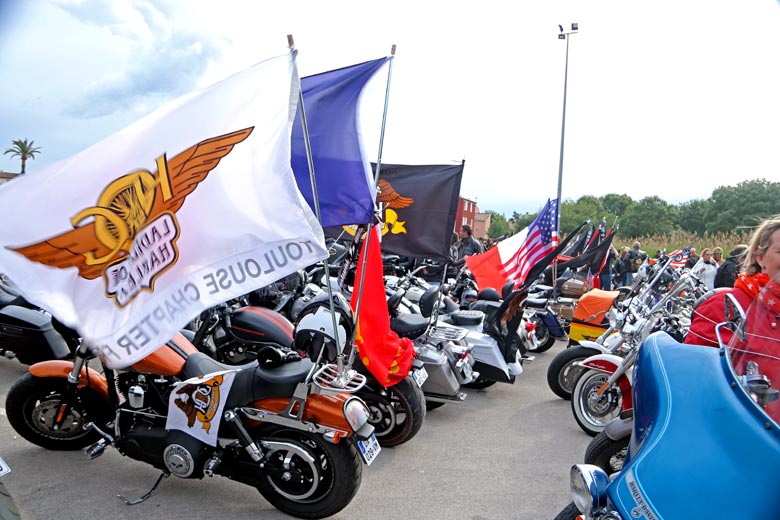 Parade Harley Davidson a port grimaud