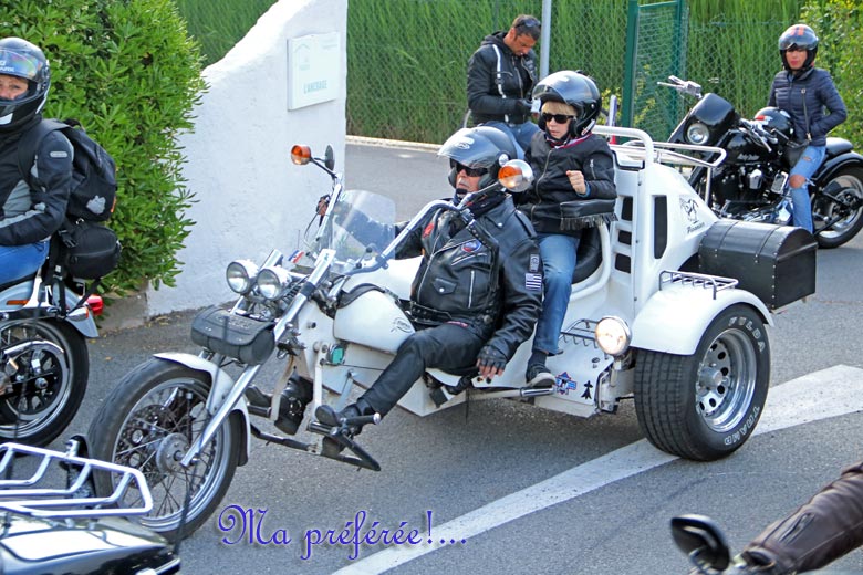 Parade Harley Davidson a port grimaud