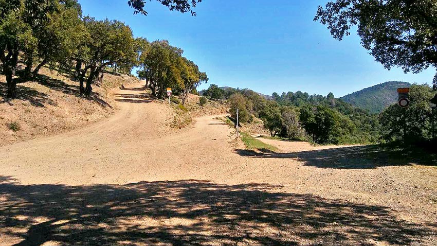 La piste du Val de Gilly a Grimaud