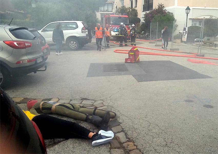 Pompiers en action  PORT GRIMAUD