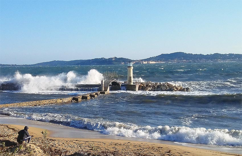 Grosses vagues en méditerranée