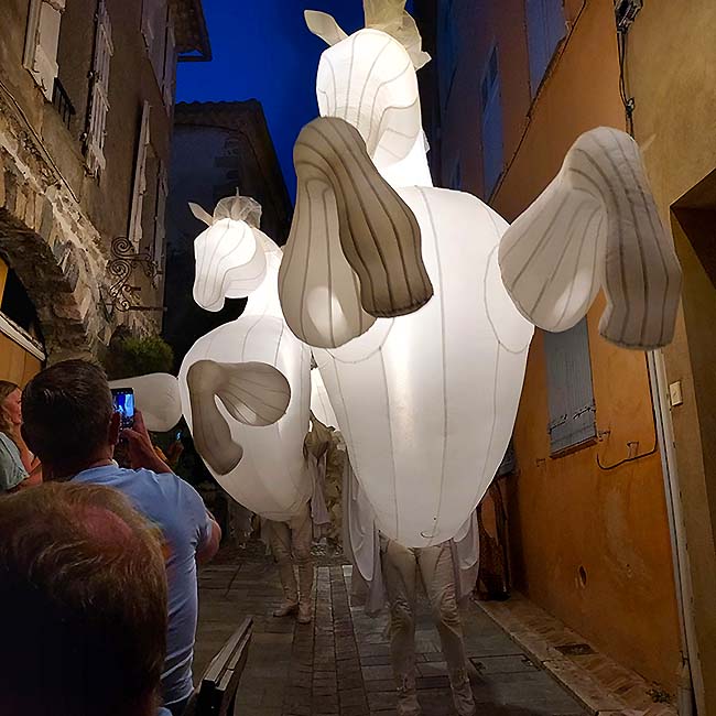 Spectacle de rue  Grimaud