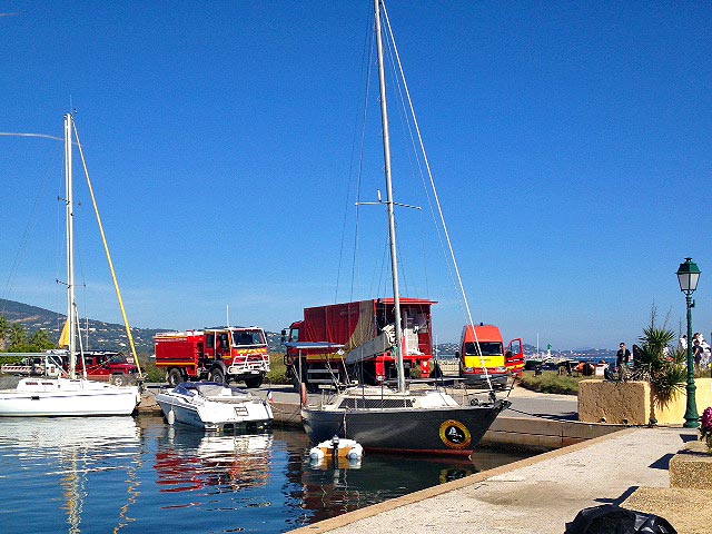 Dpollution  PORT GRIMAUD