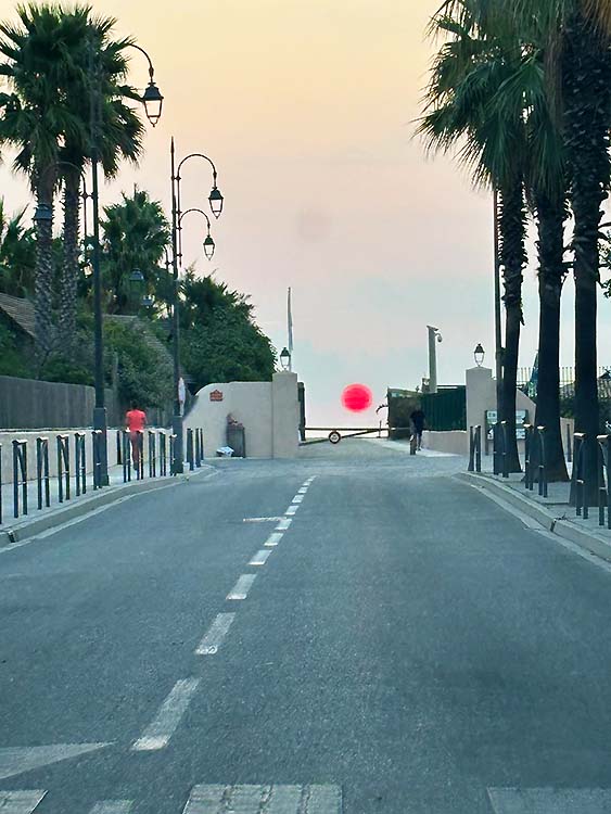 Leve du soleil a Port Grimaud