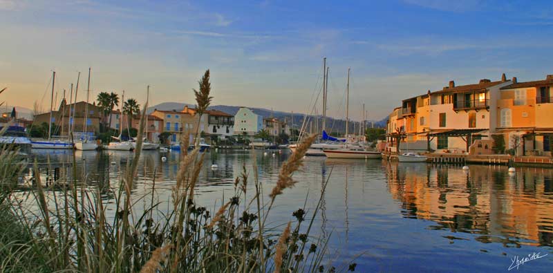 PORT GRIMAUD