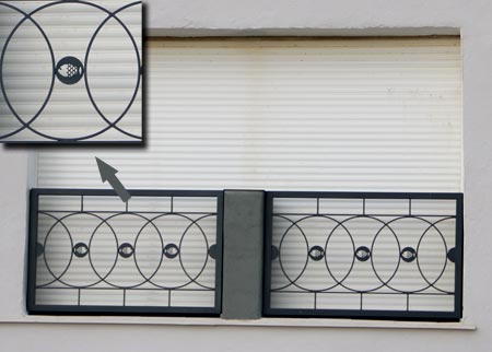 bordure de balcon a Port Grimaud