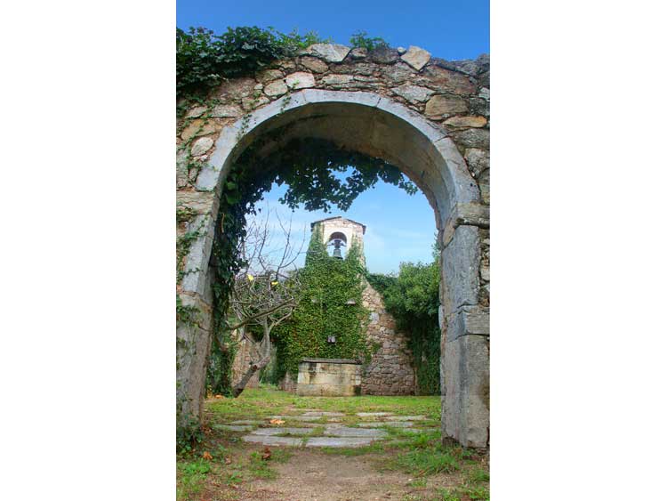 Chapelle Saint Pierre au Plan de la Tour