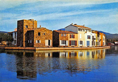 la tour port grimaud