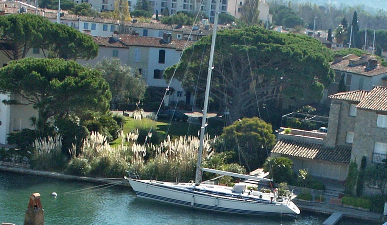 aerien ile aux pins port grimaud