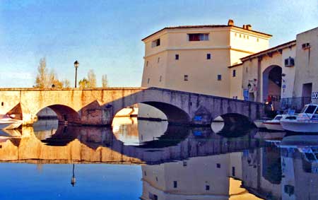 tour celibataires port grimaud